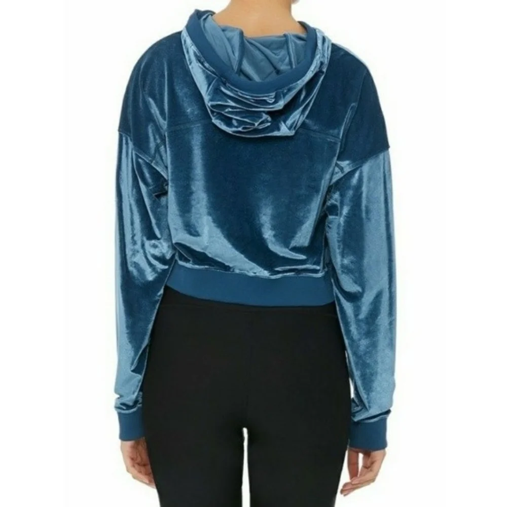 Alo Yoga Velvet Layer Long Sleeve Hooded Crop Top